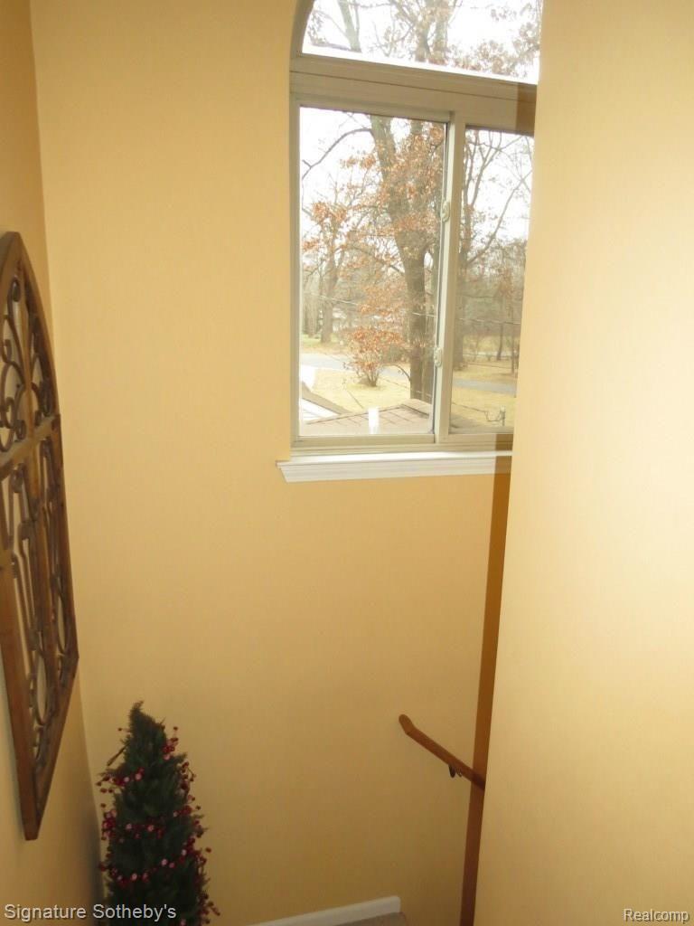 9613 Norman Road Clarkston, MI 48348 - Photo 18 of 32 IMG_4397.jpg