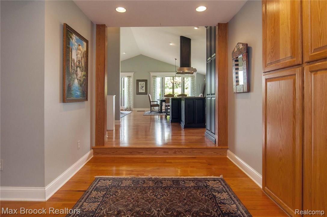 2592 Hadley Road Lapeer, MI 48446 - Photo 9 of 68 4.jpg