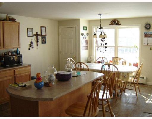 86 Carrs Corner Road Palermo, ME 04354 - Photo 3 of 8 Other. Dining area