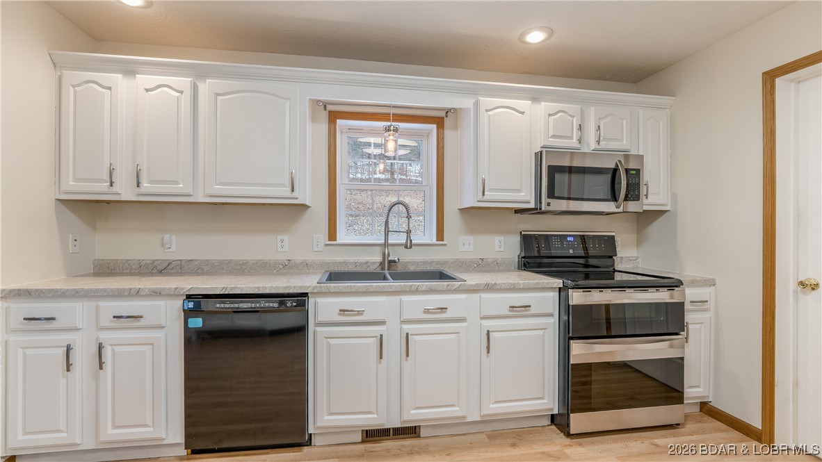 4 Bear Lake Road Eldon, MO 65026 - Photo 16 of 37