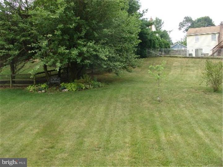 107 Matthew Drive Reading, PA 19608 - Photo 13 of 24 Gallery Image 13