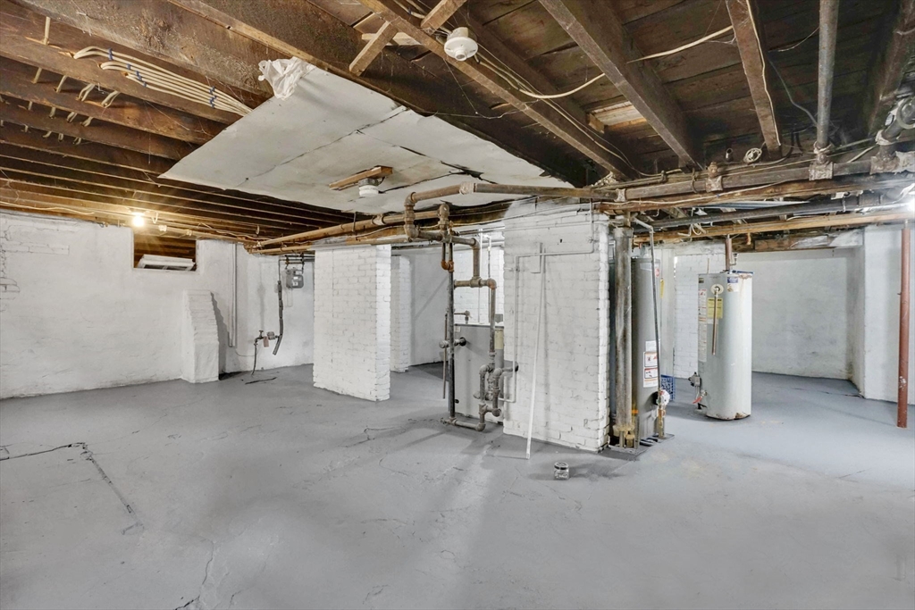 47 Trafton Road Springfield, MA 01108 - Photo 36 of 37