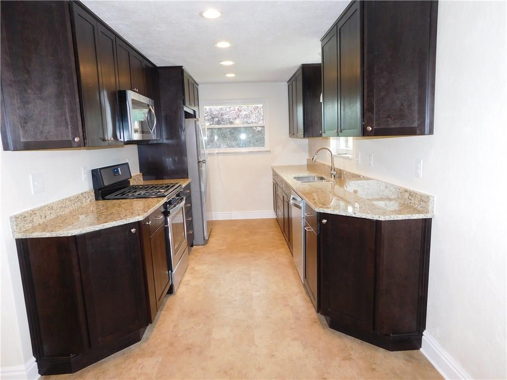 1023 Varner Road Pittsburgh, PA 15227 - Photo 7 of 22 Gallery Image 7