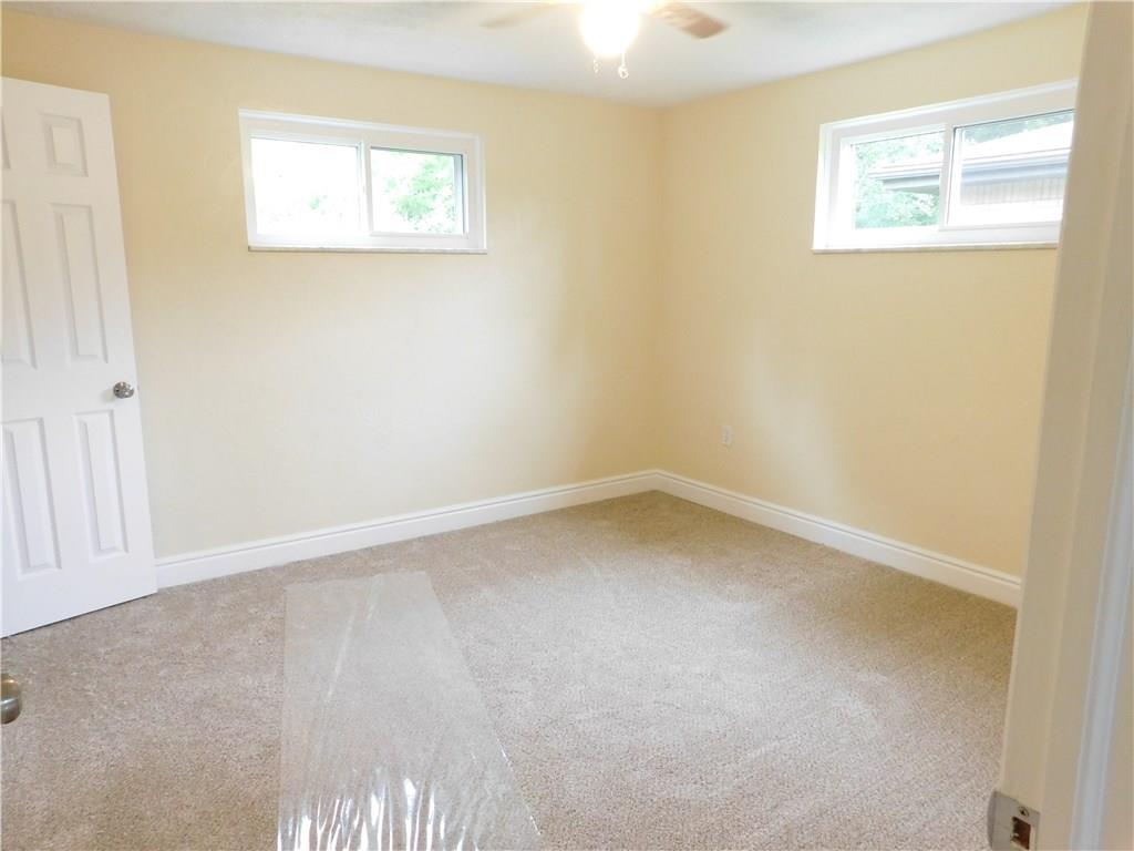 1023 Varner Road Pittsburgh, PA 15227 - Photo 8 of 22 Gallery Image 8