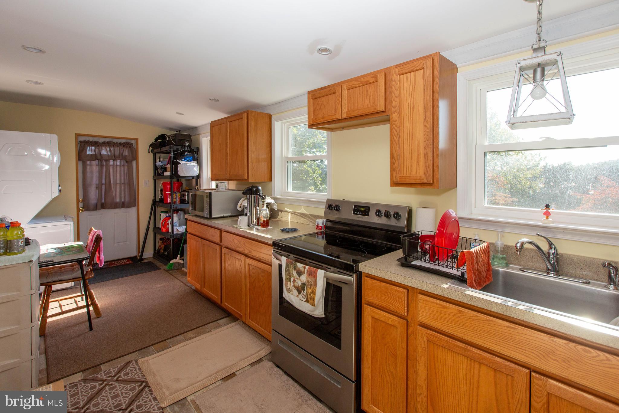 622 Main Street Bally, PA 19503 - Photo 25 of 42 2nd Fl Kitchen