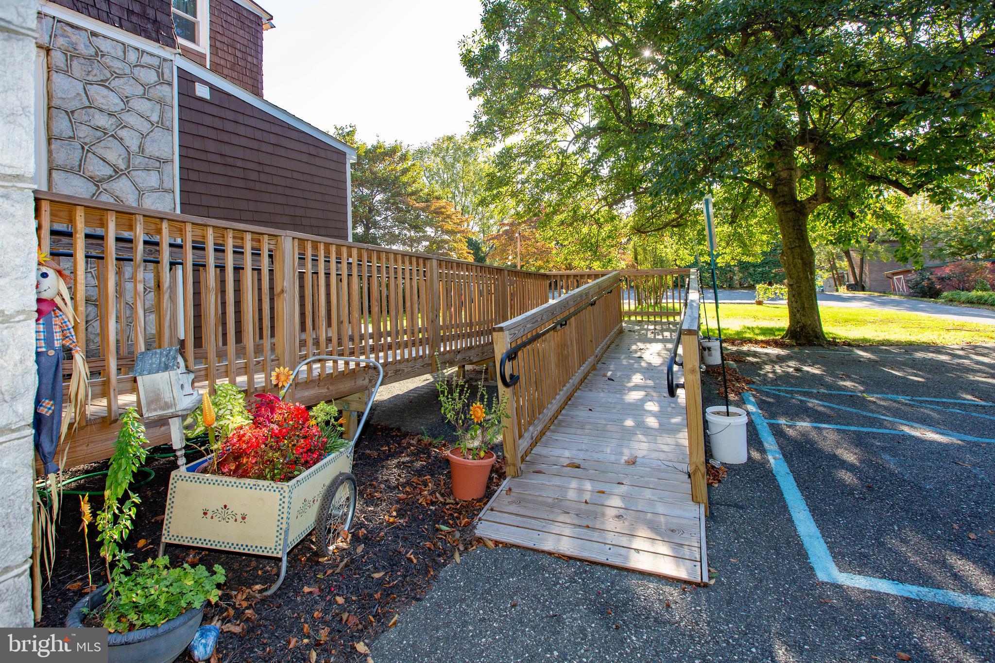 622 Main Street Bally, PA 19503 - Photo 6 of 42 Ramp from Handicap parking