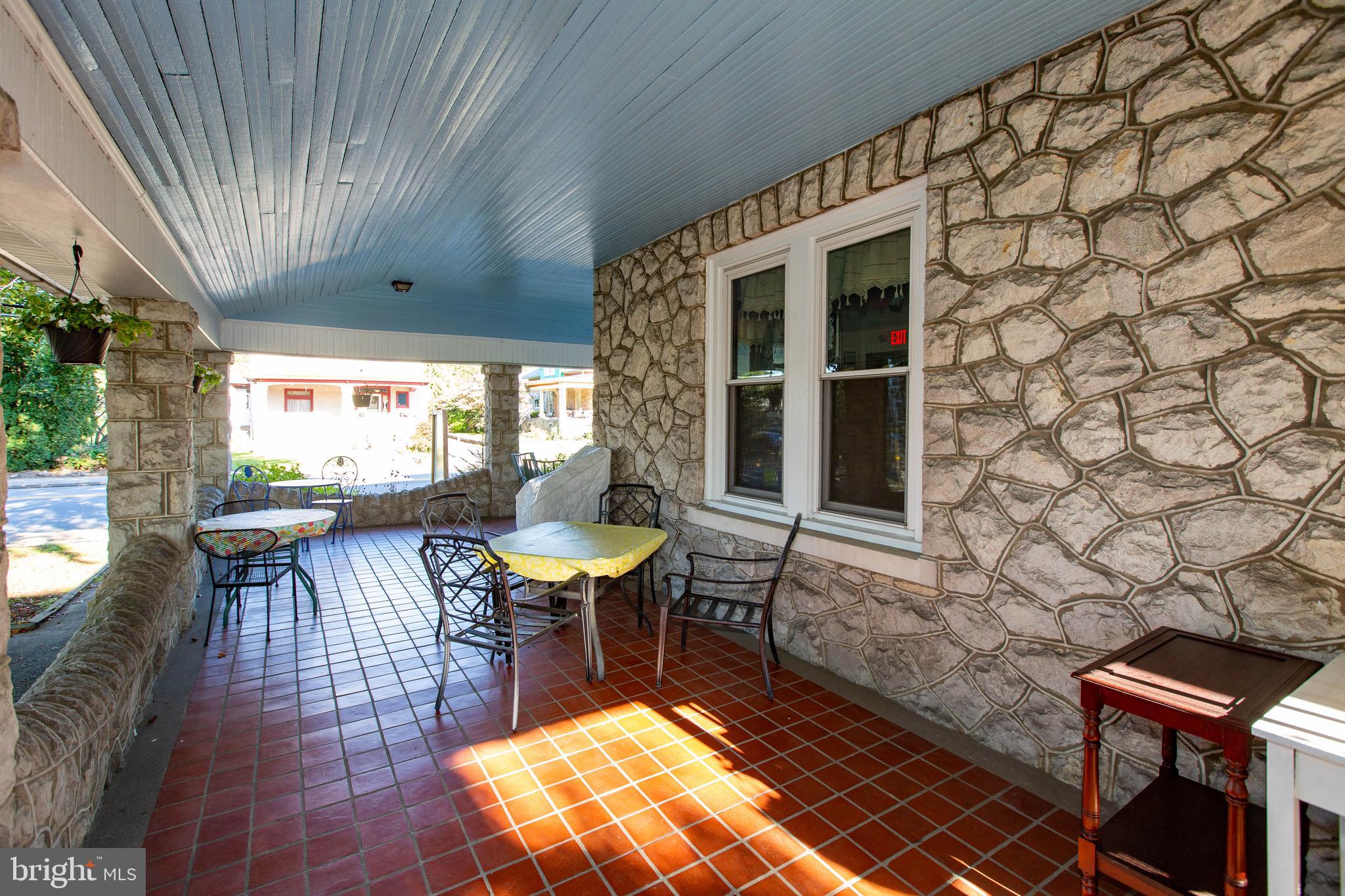 622 Main Street Bally, PA 19503 - Photo 8 of 42 Front Porch Dining Area