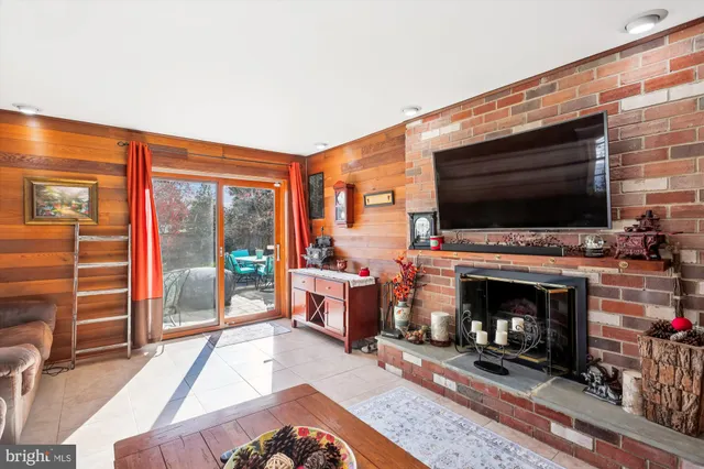 $699,997 | 19321 Olney Mill Road, Olney, MD 20832