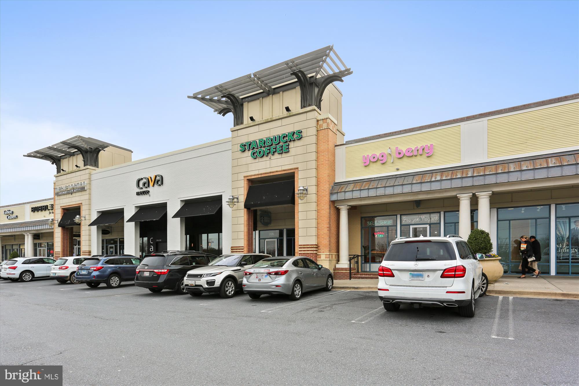 19321 Olney Mill Road Olney, MD 20832 - Photo 82 of 91 a view of a cars parked in front of a building