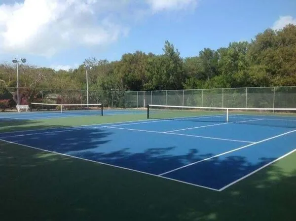 a view of a tennis court