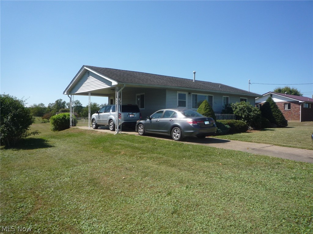 78 Holdren Road Little Hocking, OH 45742 - Photo 3 of 25 Side view of home....