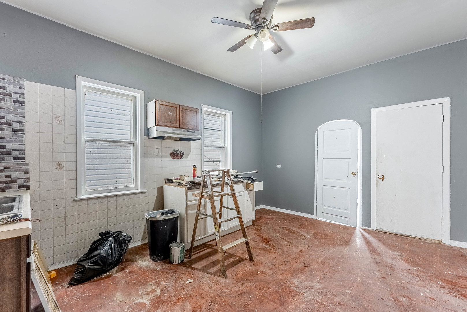 4722 South Ada Street Chicago, IL 60609 - Photo 6 of 15