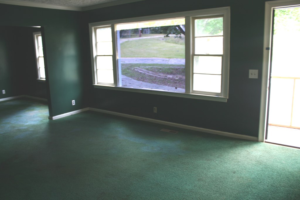 2511 Reese Road Columbus, GA 31907 - Photo 17 of 31 an empty room with a window