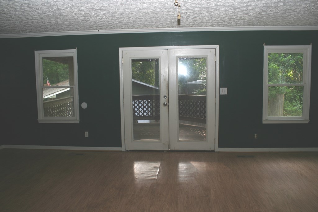 2511 Reese Road Columbus, GA 31907 - Photo 28 of 31 an empty room with windows