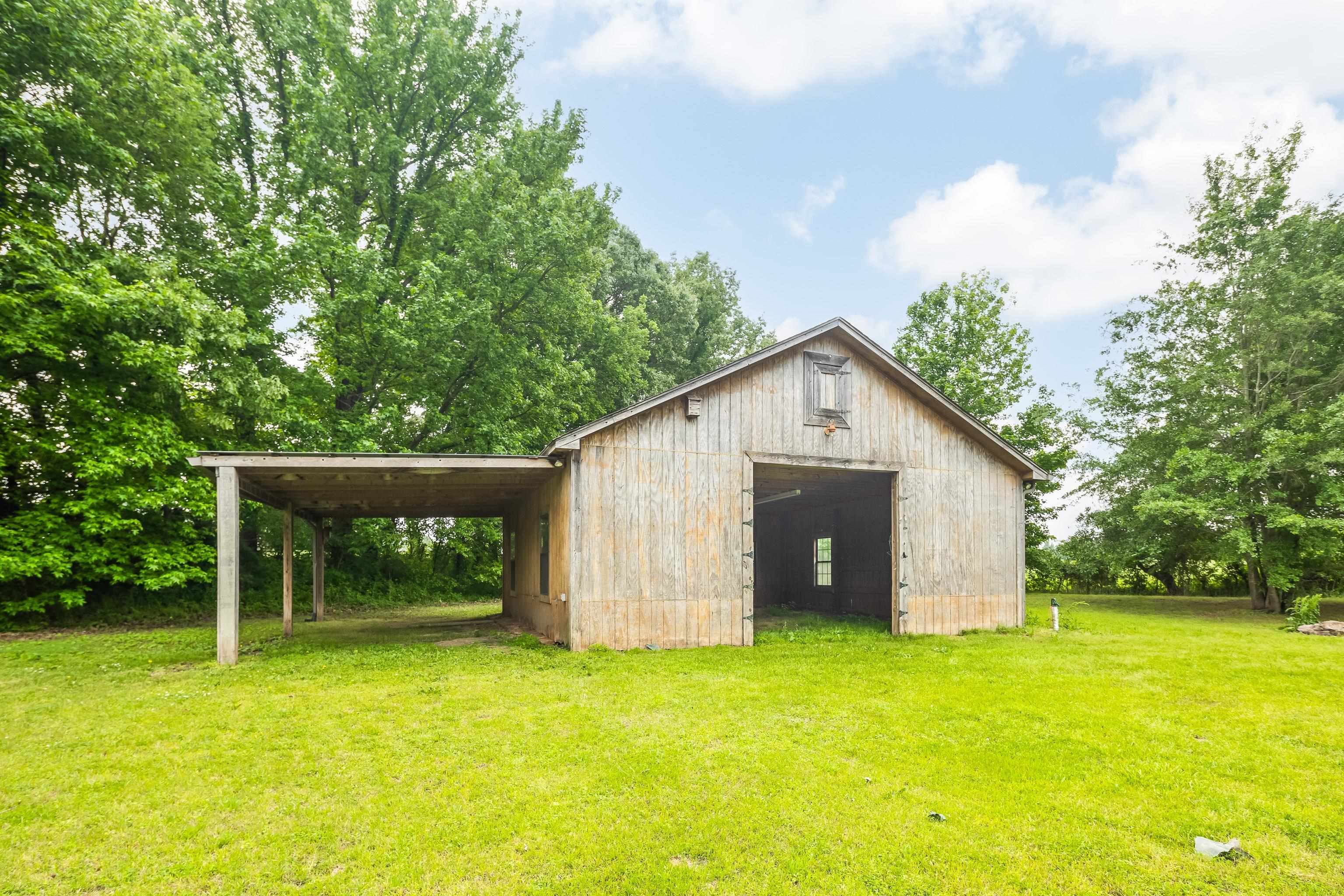 1095 Culbreath Road Covington, TN 38019 - Photo 2 of 40
