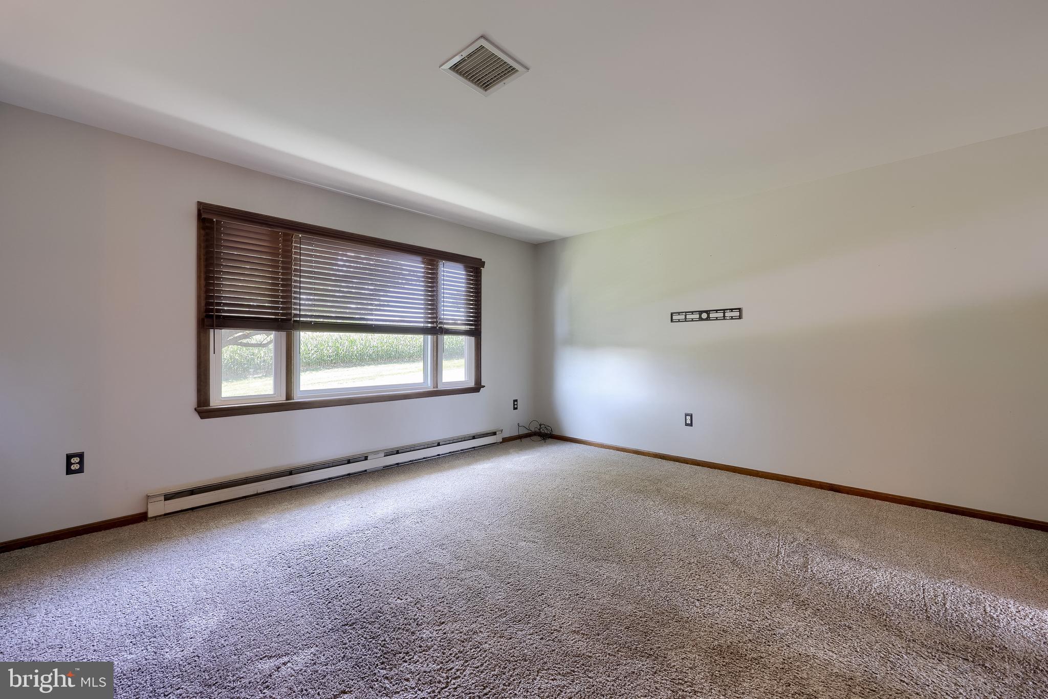 127 West Lexington Road Lititz, PA 17543 - Photo 8 of 48