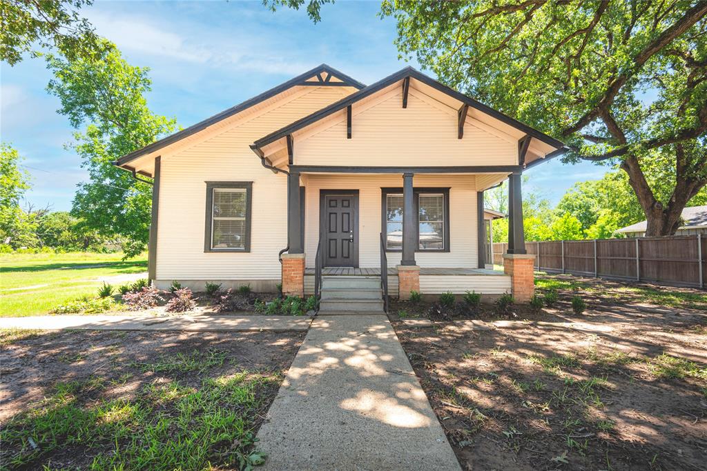 307 South Crockett St  