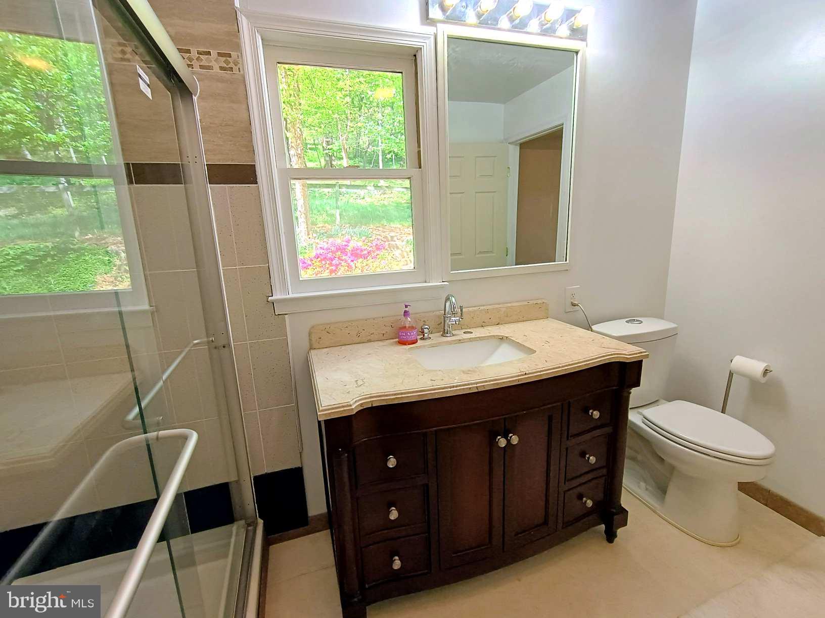 147 Blue Ridge Avenue Chester Gap, VA 22623 - Photo 19 of 46