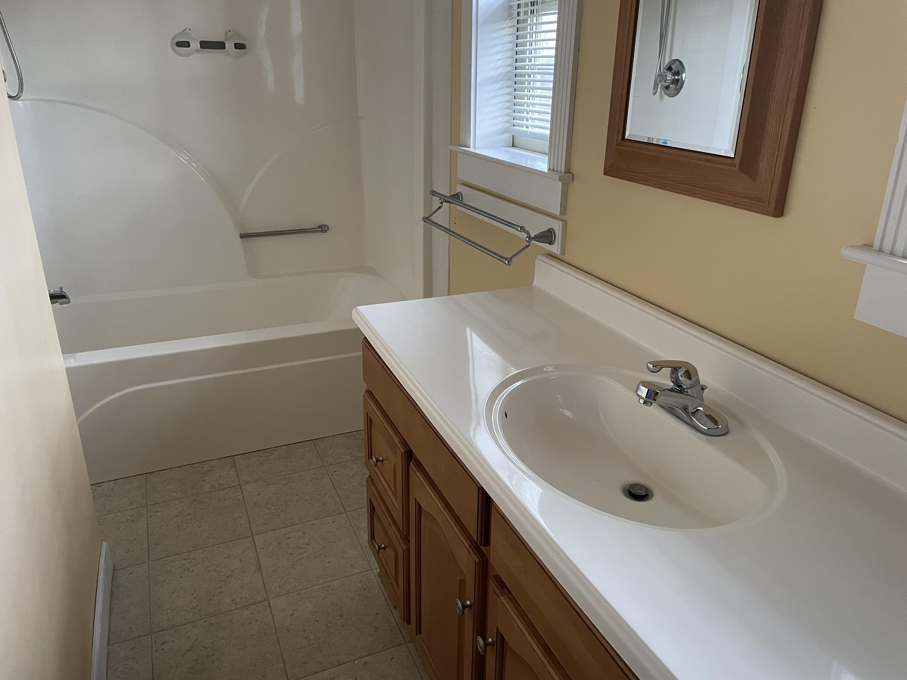 3473 Windsor Road, Unit 3 4 5 Morristown, TN 37813 - Photo 14 of 18 IMG_1960