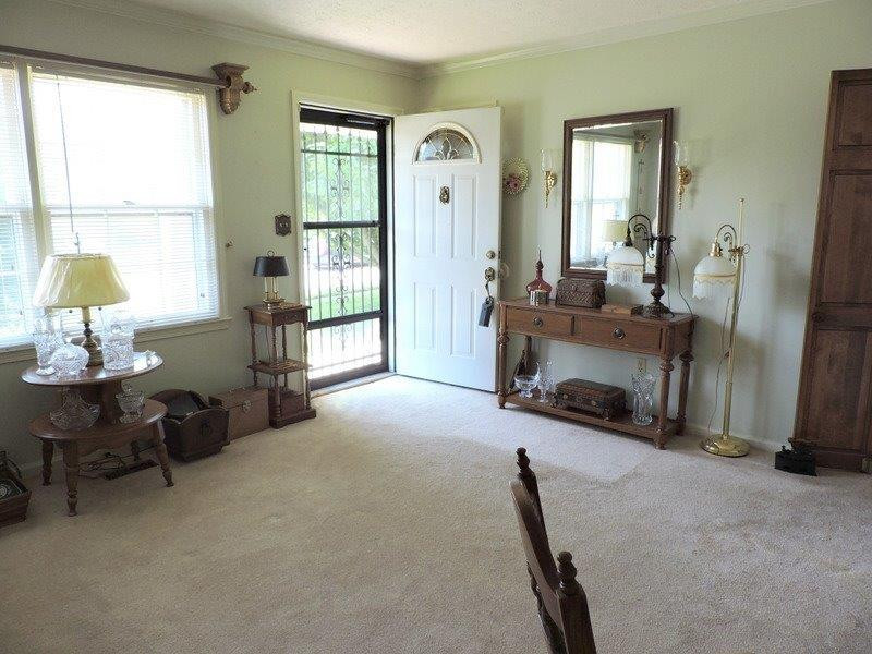 268 Dunroven Road Versailles, KY 40383 - Photo 8 of 31 Entry into the sizeable formal living ro