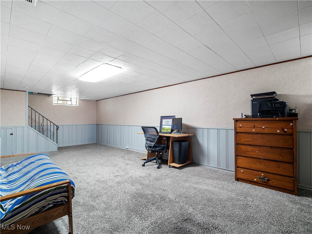 3845 Hillbrook Road Cleveland, OH 44118 - Photo 33 of 38 Office featuring carpet and wainscoting