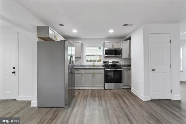 $254,900 | 674 Winchester Avenue, Martinsburg, WV 25401