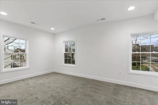 $254,900 | 674 Winchester Avenue, Martinsburg, WV 25401