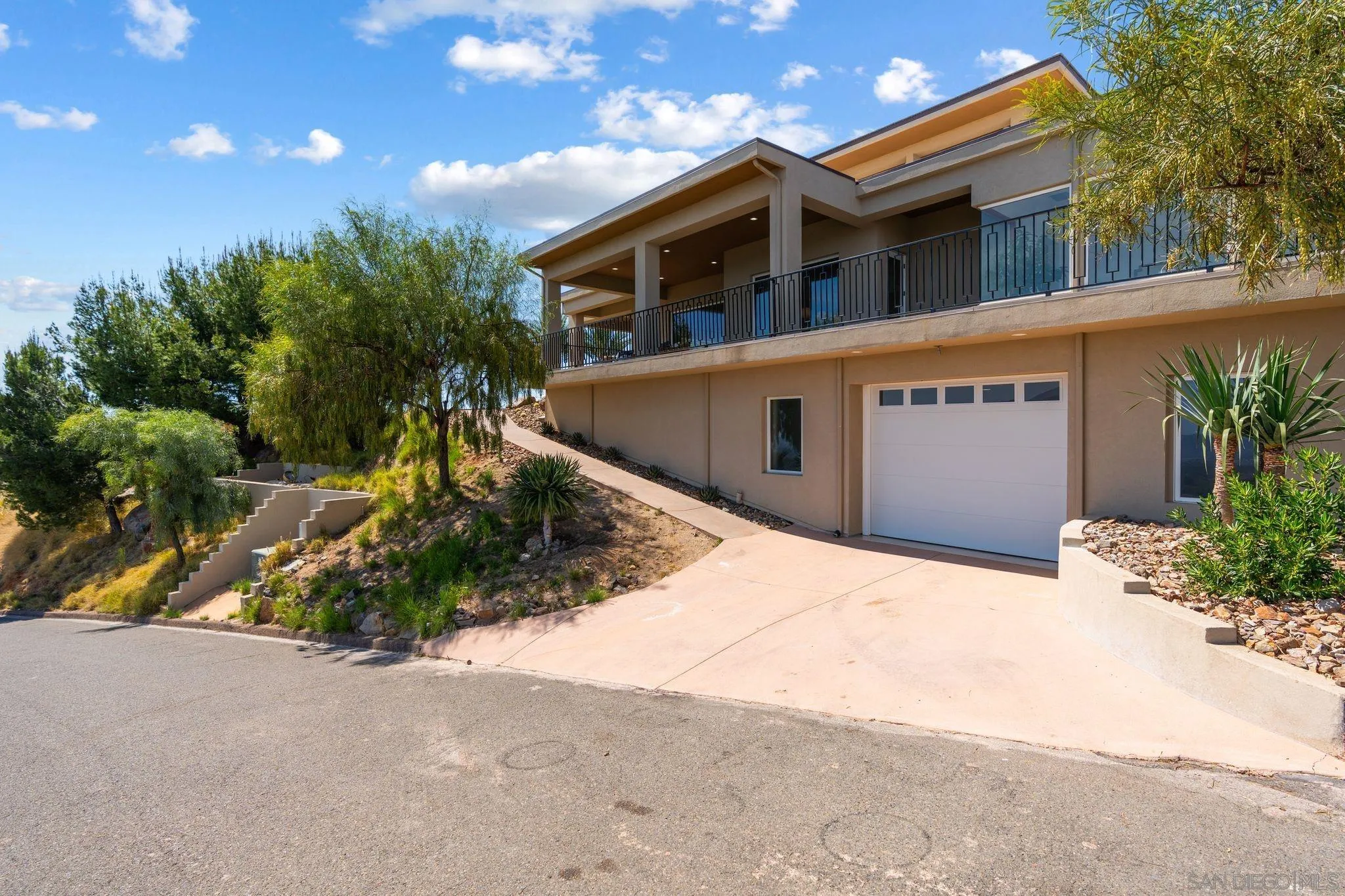 2297 Sunshine Mountain Road San Marcos, CA 92069 - Photo 15 of 73