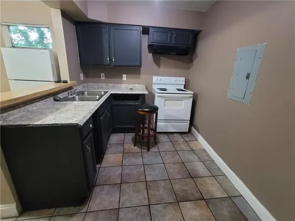 $1,200 | 309 Emerson Drive, Unit A, Kenner, LA 70065