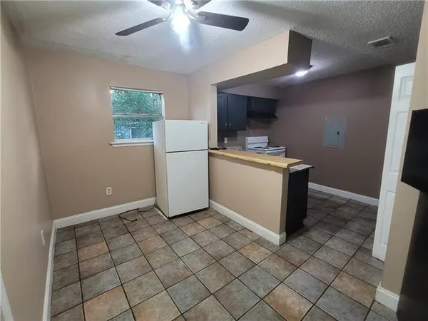 $1,200 | 309 Emerson Drive, Unit A, Kenner, LA 70065