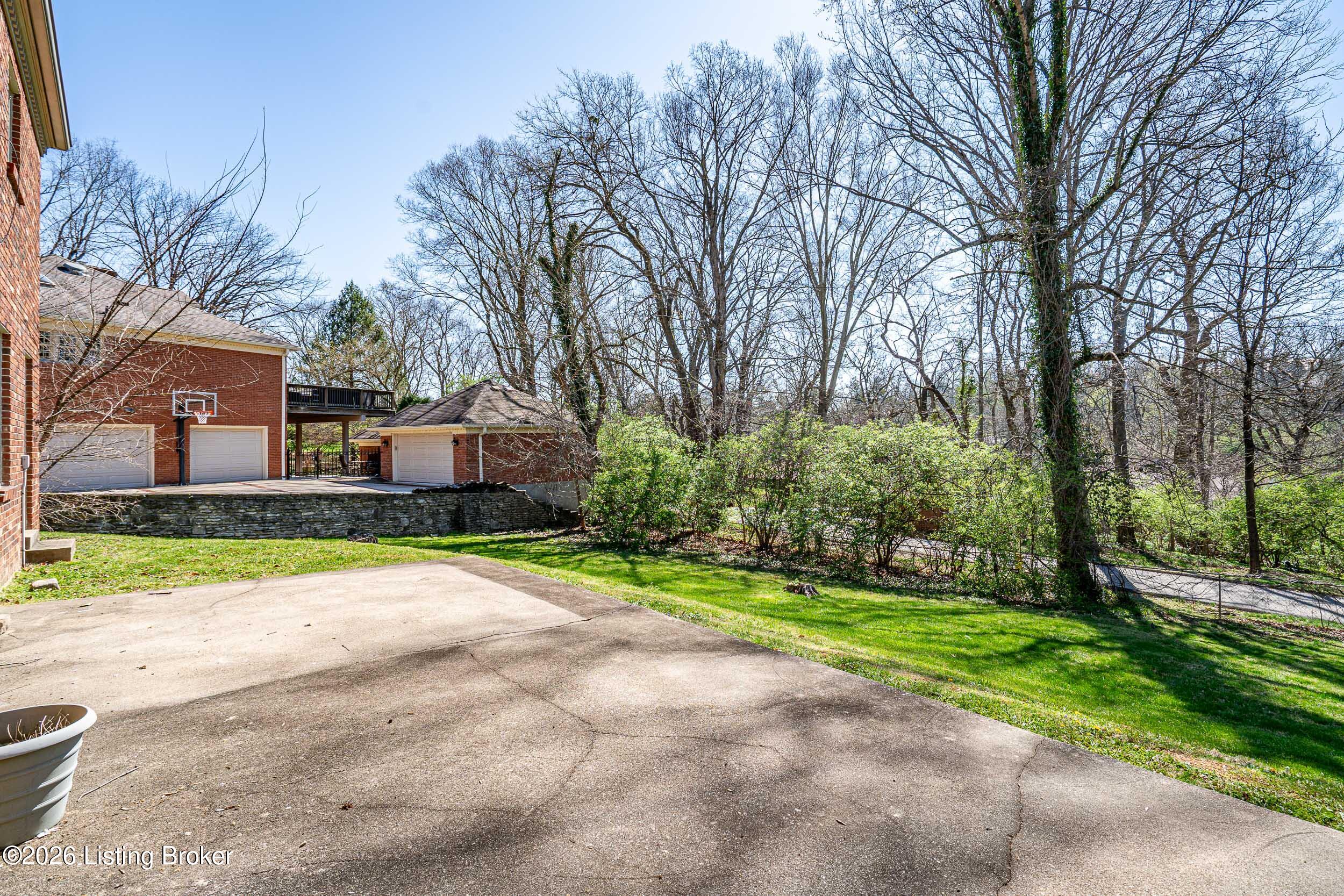 1116 Rostrevor Circle Louisville, KY 40205 - Photo 42 of 45 1116 Rostrevor Cir-11
