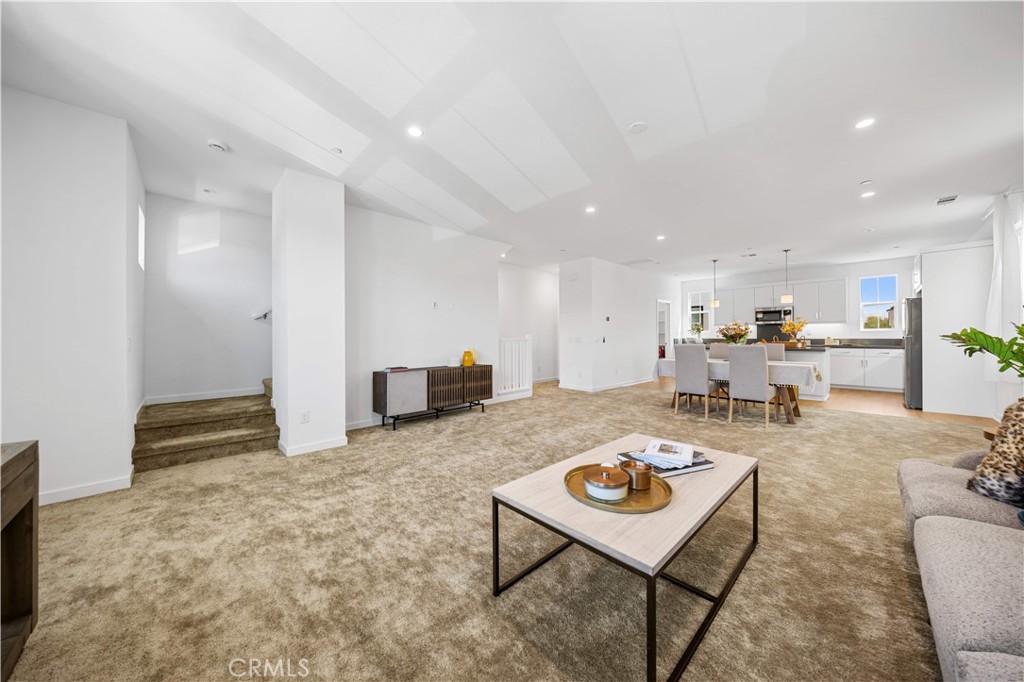 119 Jessup Way Tustin, CA 92780 - Photo 11 of 41