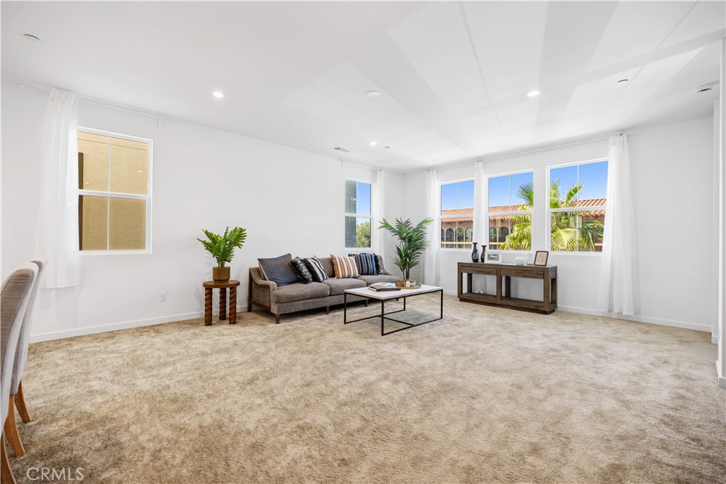 119 Jessup Way Tustin, CA 92780 - Photo 13 of 41