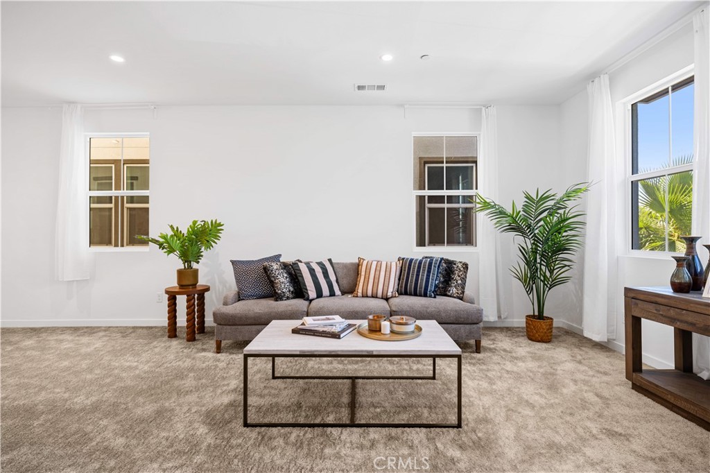 119 Jessup Way Tustin, CA 92780 - Photo 14 of 41