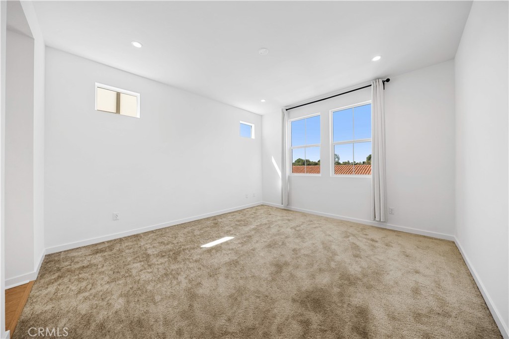 119 Jessup Way Tustin, CA 92780 - Photo 23 of 41