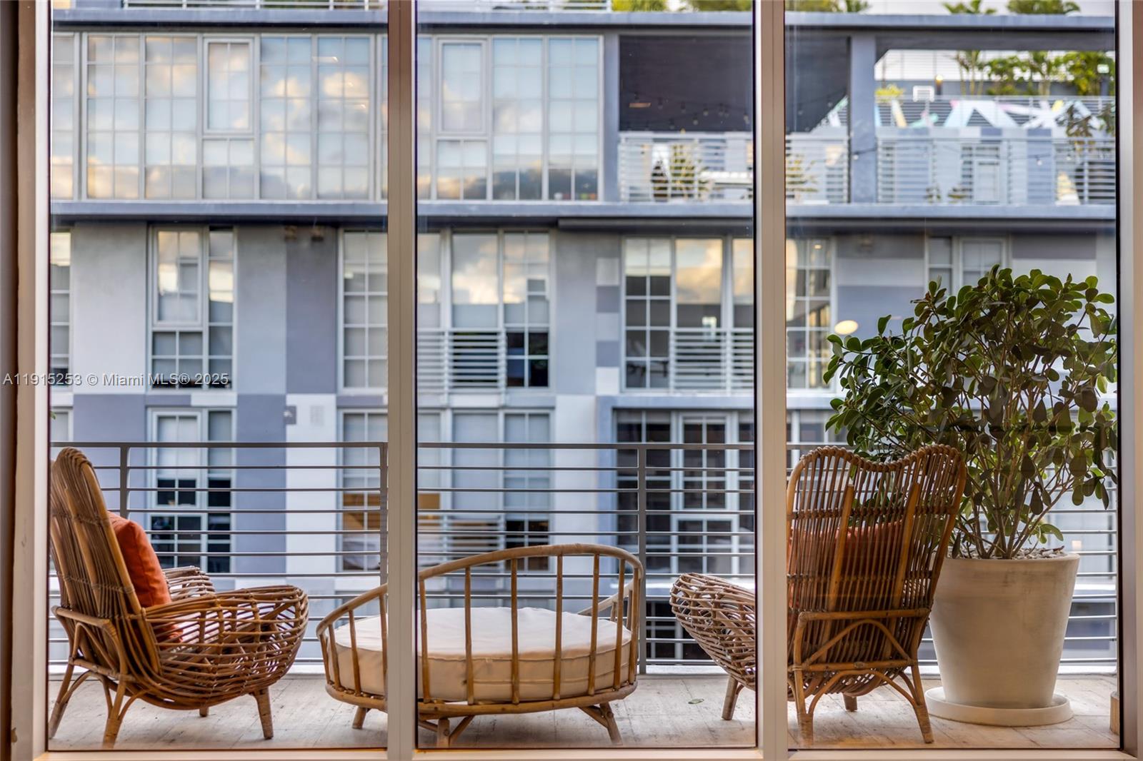 250 Northwest 24th Street, Unit PHA Miami, FL 33127 - Photo 30 of 68