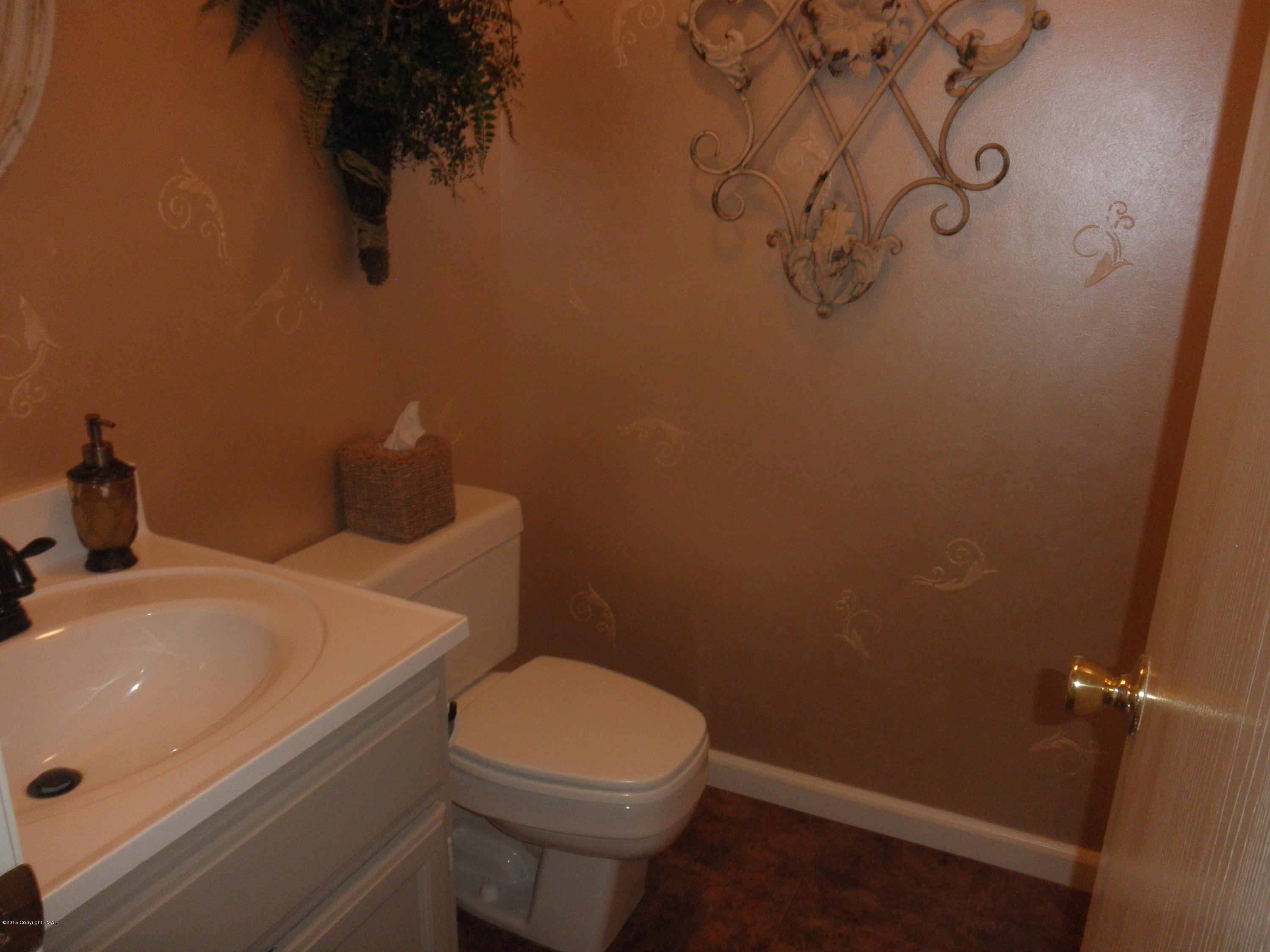 1222 Spring Run Road Saylorsburg, PA 18353 - Photo 27 of 55 Main Floor Powder Room