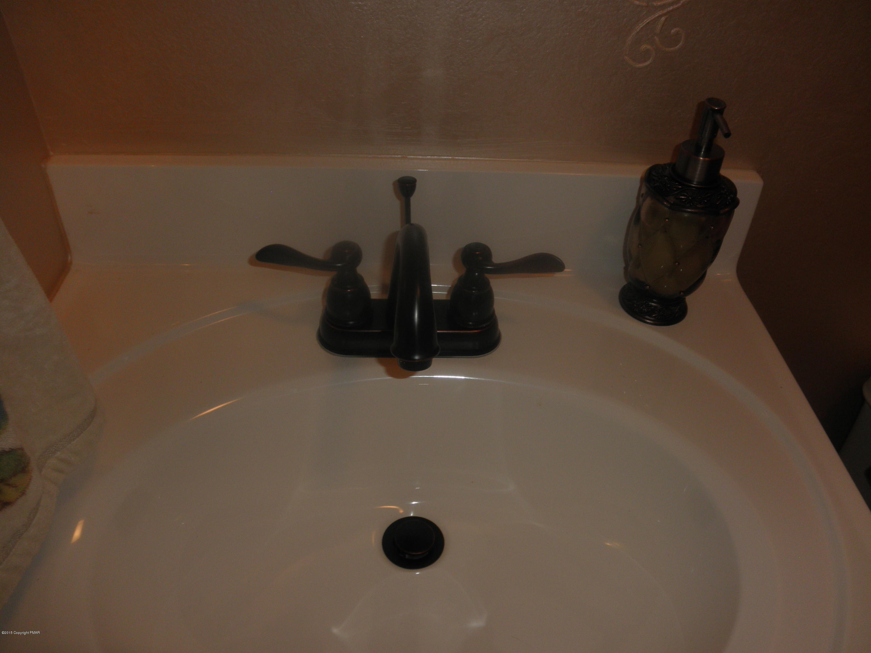 1222 Spring Run Road Saylorsburg, PA 18353 - Photo 28 of 55 Main FloorPowder Room