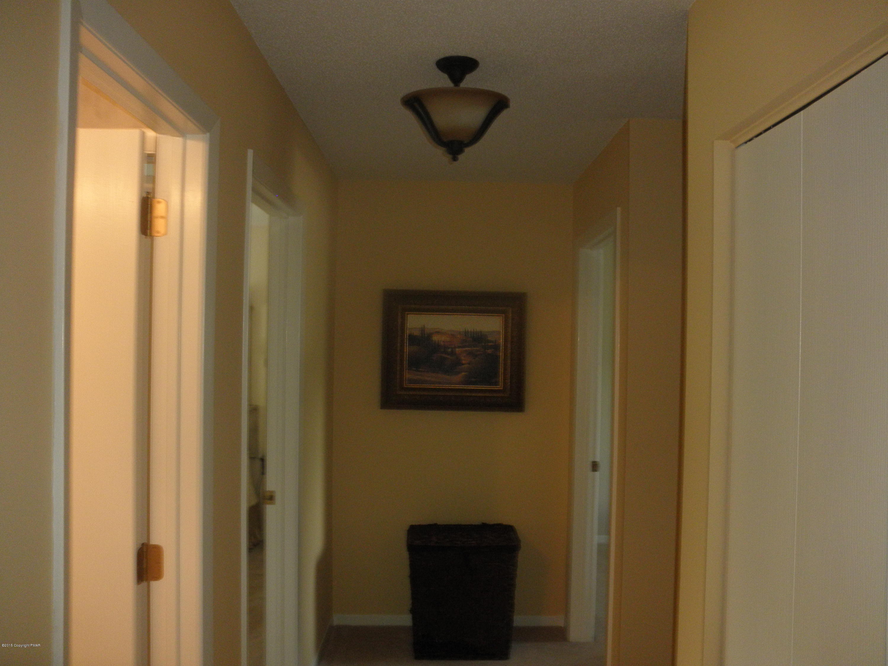1222 Spring Run Road Saylorsburg, PA 18353 - Photo 30 of 55 Upstairs Hallway