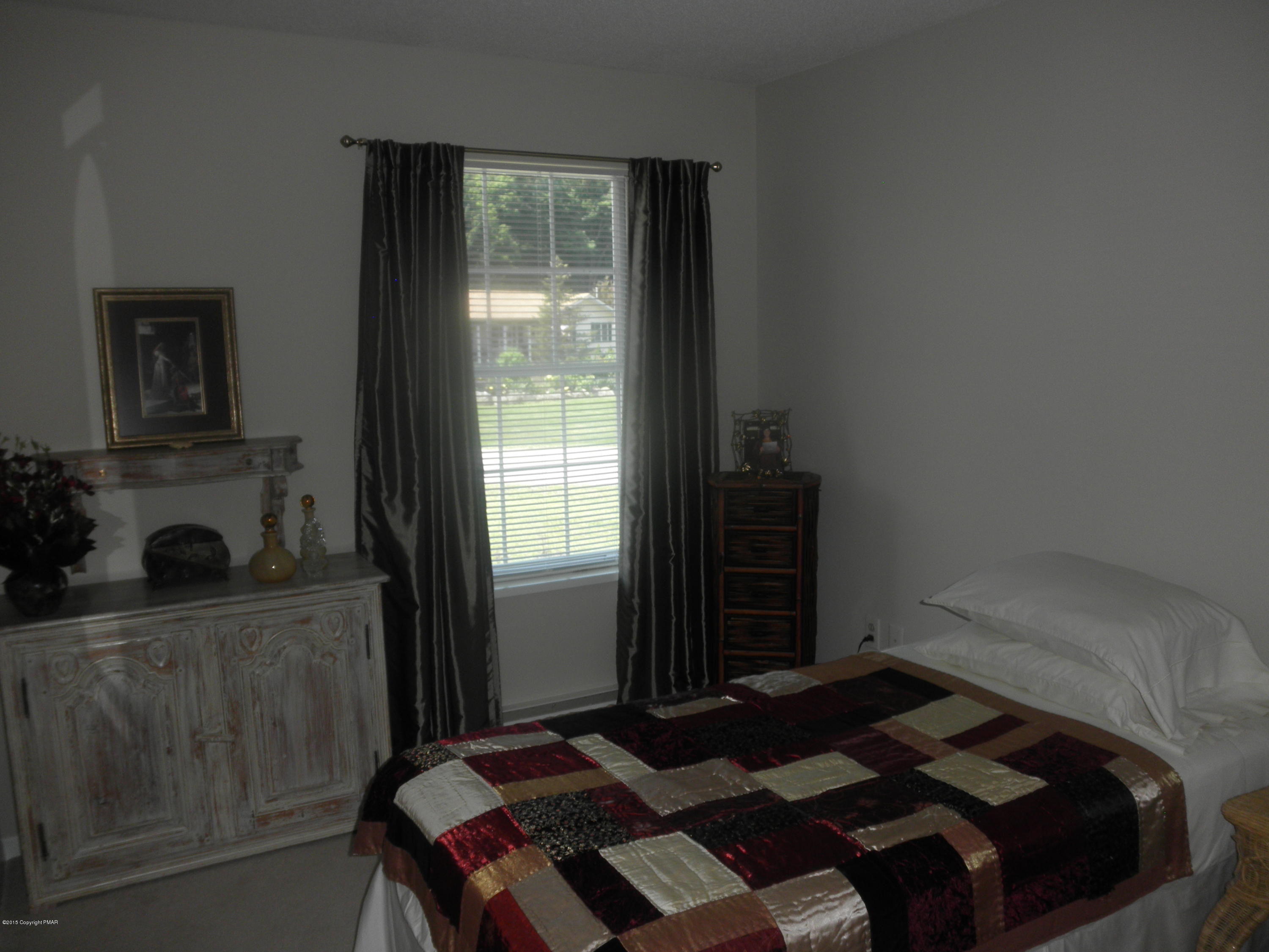 1222 Spring Run Road Saylorsburg, PA 18353 - Photo 40 of 55 Bedroom 3