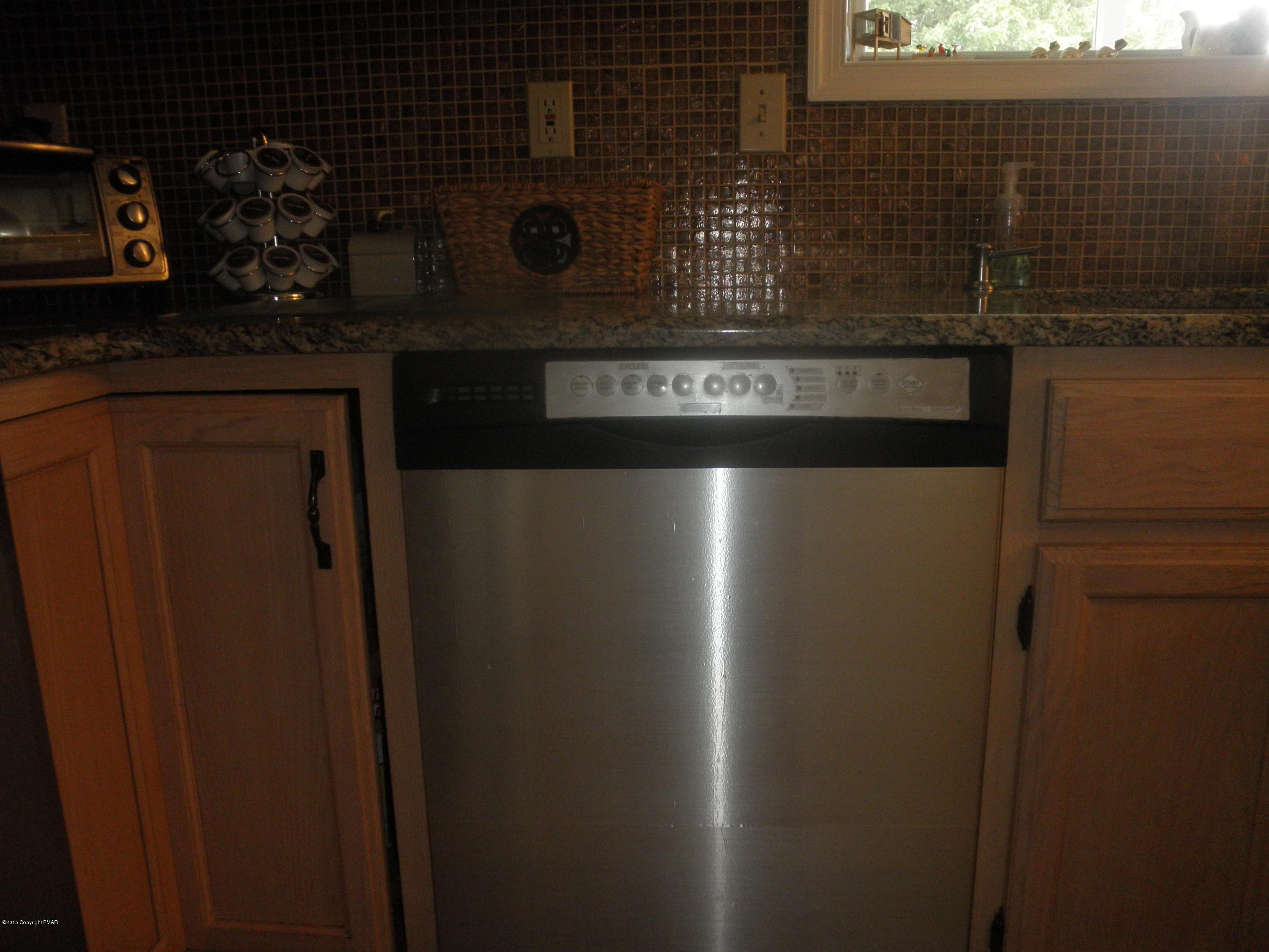 1222 Spring Run Road Saylorsburg, PA 18353 - Photo 9 of 55 Dishwasher