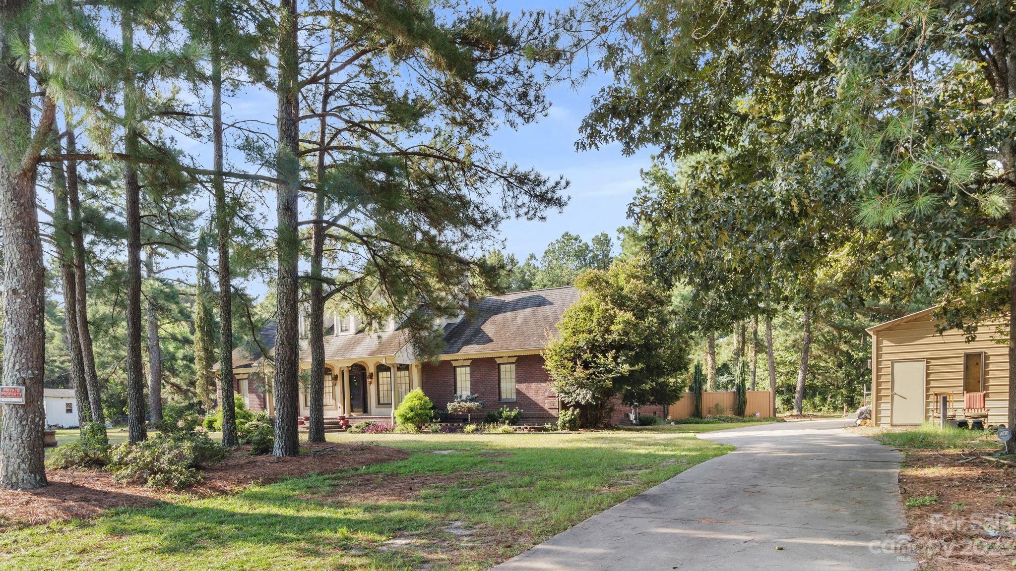 354 North Lake Road Red Springs, NC 28377 - Photo 4 of 35 Gallery Image 4