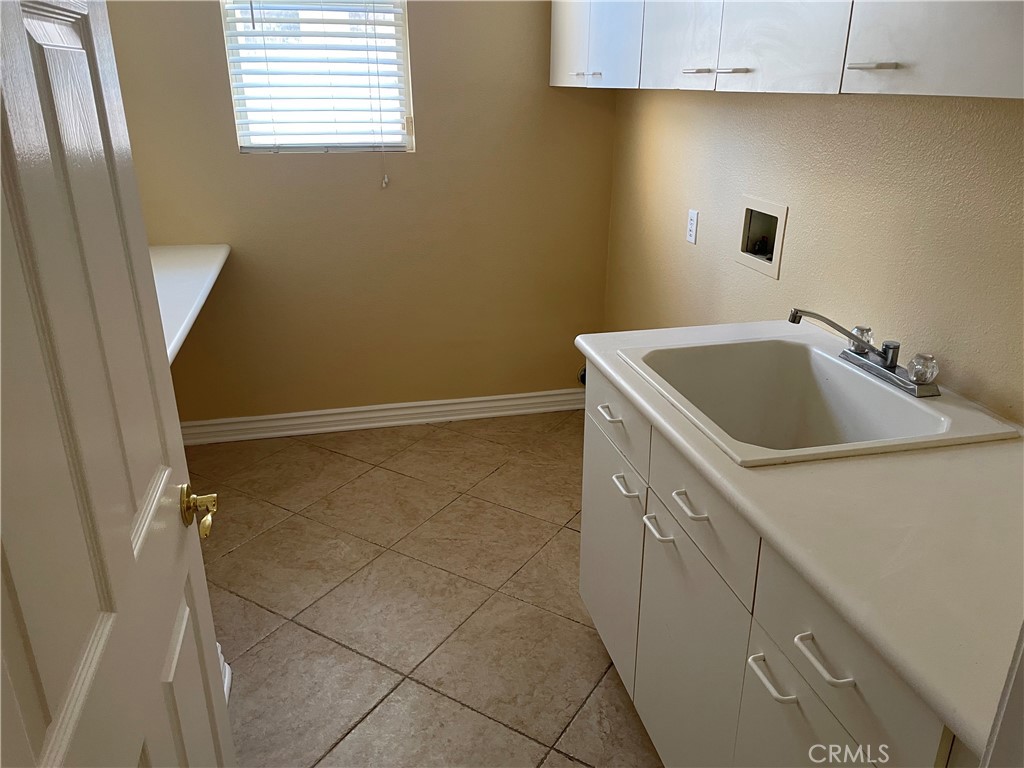 4567 Driving Range Road Corona, CA 92883 - Photo 6 of 9