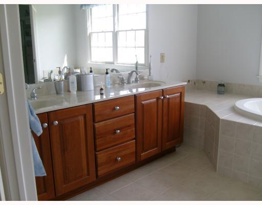 36 Erie Mine Road Burgettstown, PA 15021 - Photo 11 of 18 Master Bath/Spa.