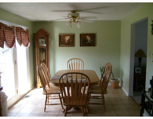 36 Erie Mine Road Burgettstown, PA 15021 - Photo 5 of 18 Kitchen.