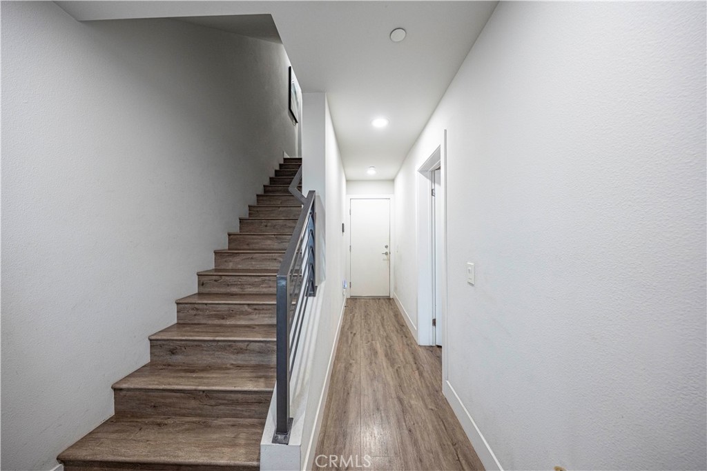 7950 Telegraph Road Downey, CA 90240 - Photo 16 of 36 Main Entry Level