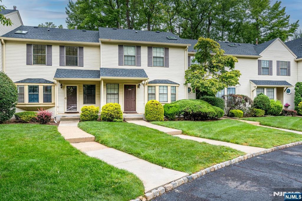 503 Timber Oaks Road, Unit 503 Edison, NJ 08820 - Photo 1 of 43 Gallery Image 1