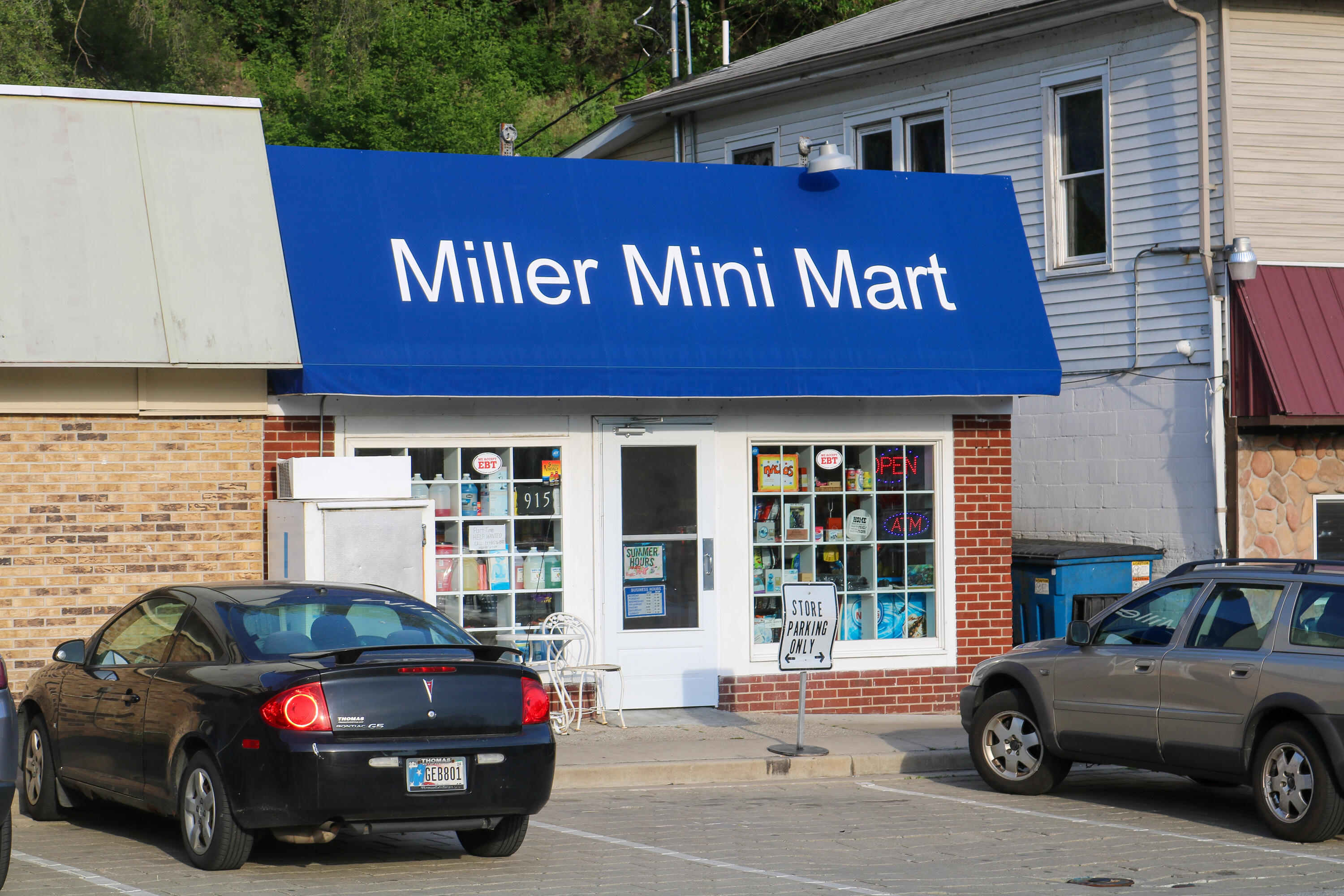 1200-02 North County Line Road Gary, IN 46403 - Photo 28 of 37 a view of a car parked in front of a building