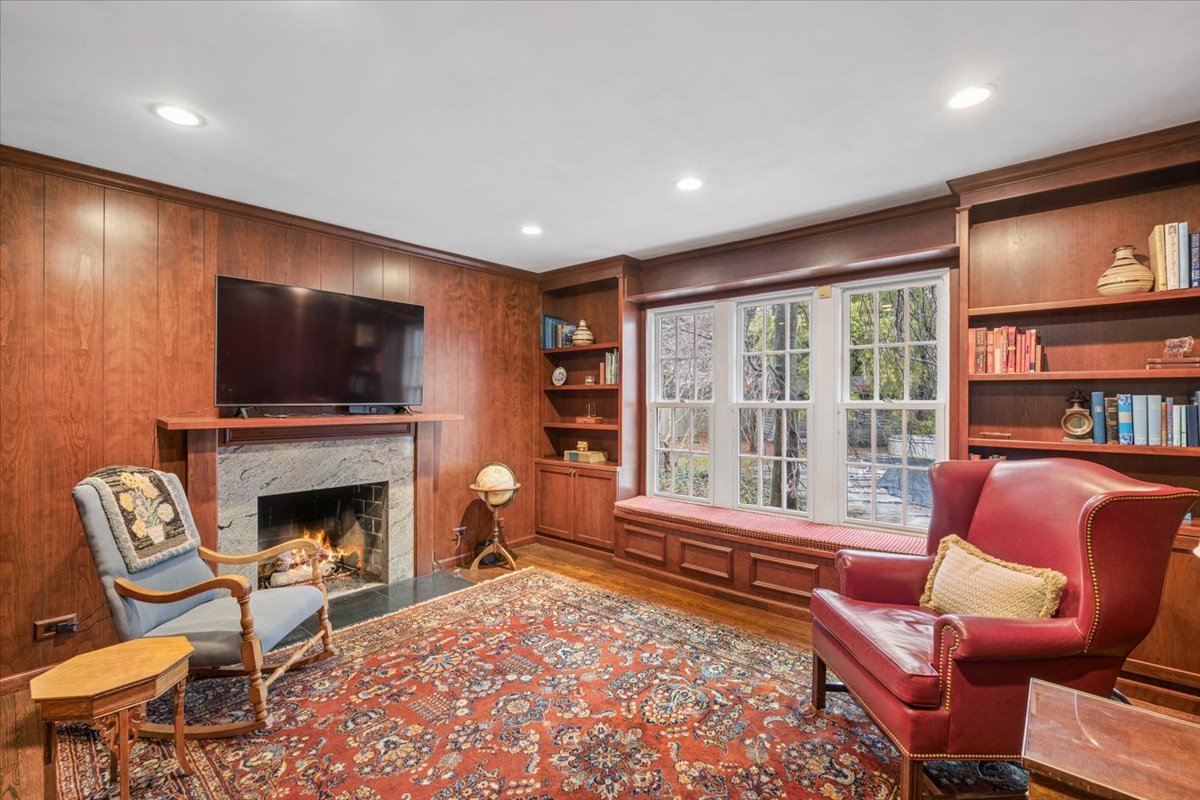 1185 Hill Road Winnetka, IL 60093 - Photo 20 of 58 Gallery Image 20