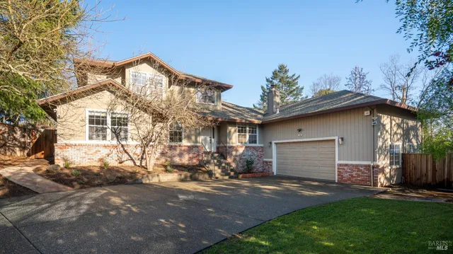 $1,098,000 | 5680 Eagle Rock Court, Santa Rosa, CA 95409